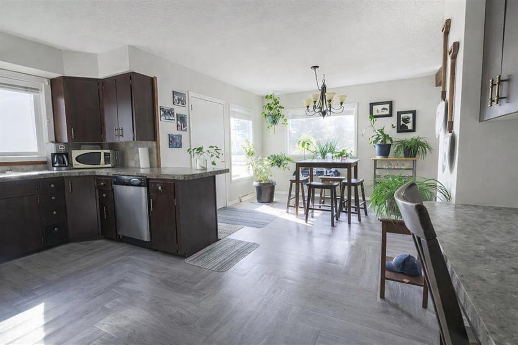 Picture for 5424 51 Avenue 