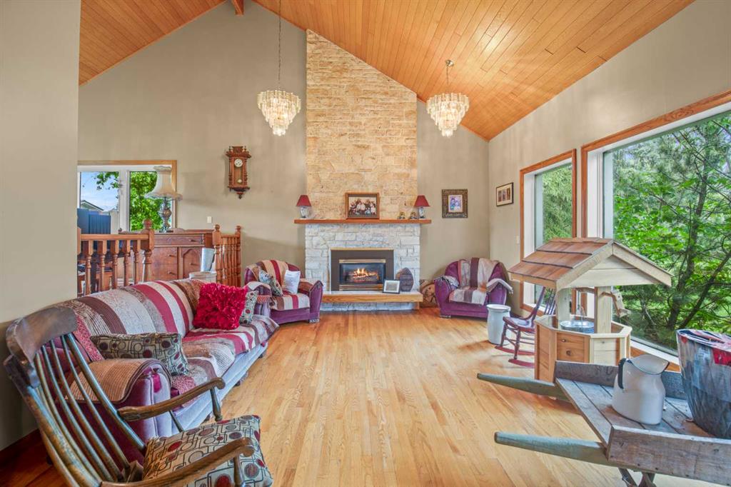 Picture for 37563 Range Road 272  