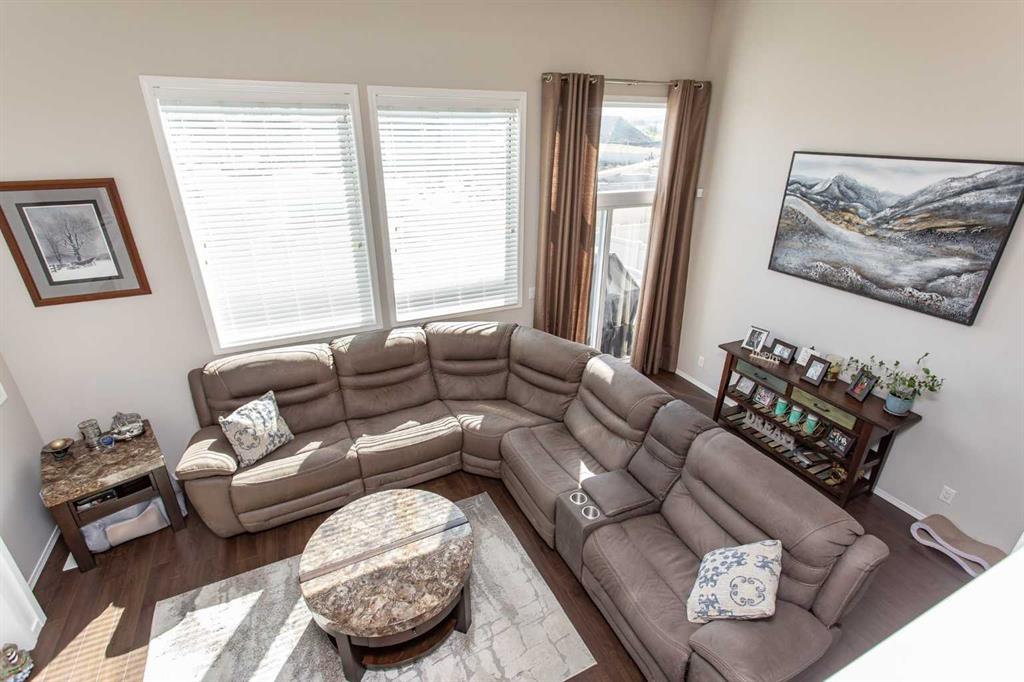 Picture for 601, 339 Viscount Drive 