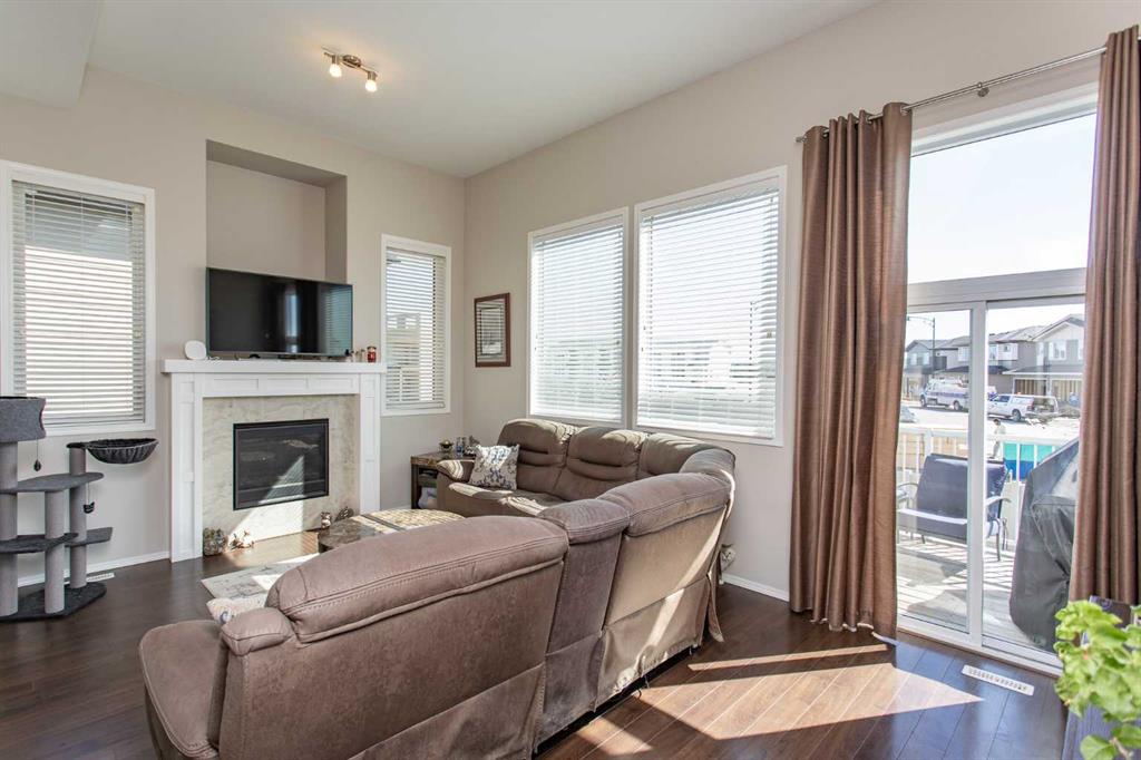 Picture for 601, 339 Viscount Drive 