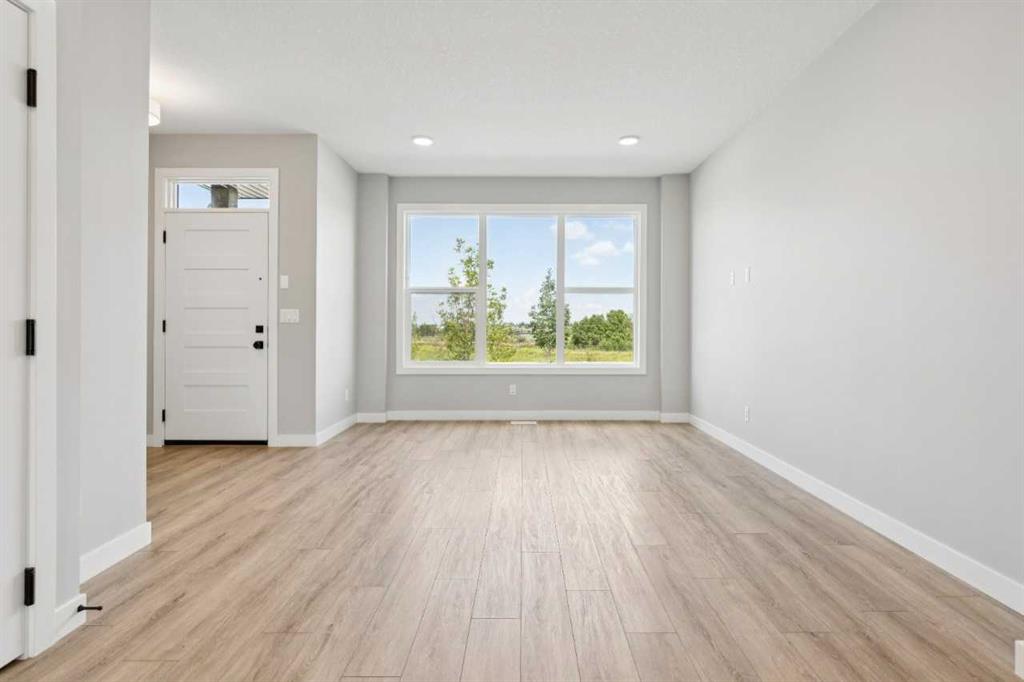 Picture for 45 Silverton Glen Way SW