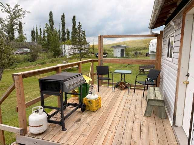 Picture for 101, 43049 Range Road 214  