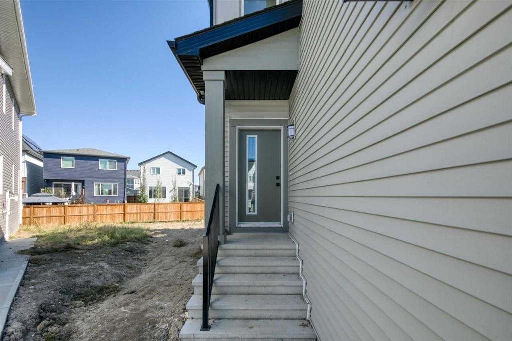Picture for 126 Walgrove Bay SE