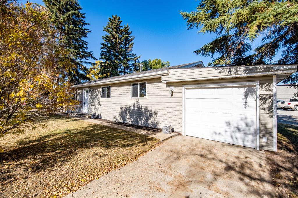 Picture for 4908 Moore Street 