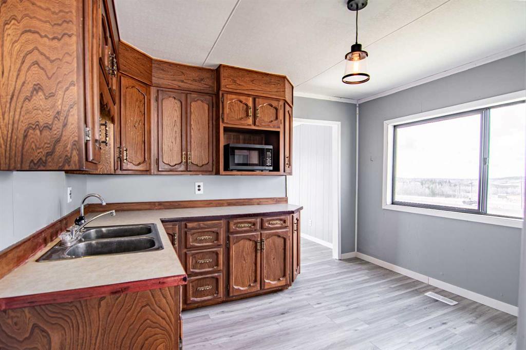 Picture for 39061 Range Road 220  