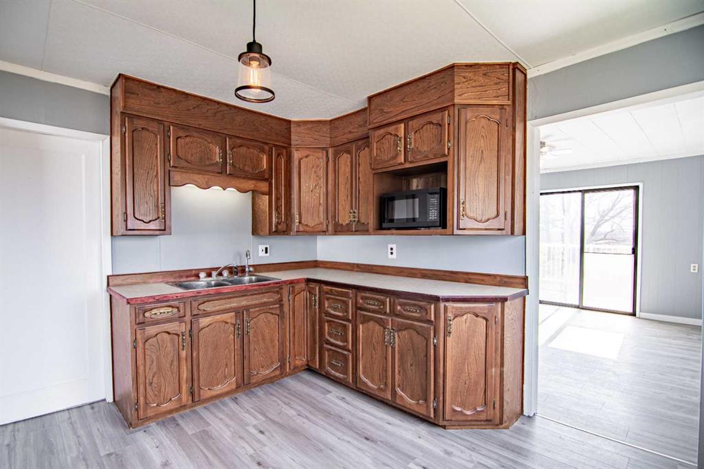 Picture for 39061 Range Road 220  