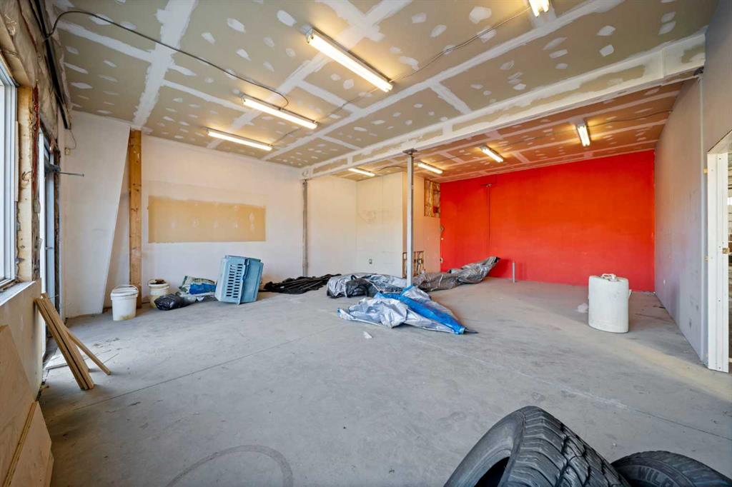 Picture for 10 &amp; 20, 8028 Edgar Industrial Crescent 
