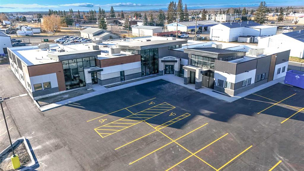 Picture for Unit 4, 5020 44 Street 