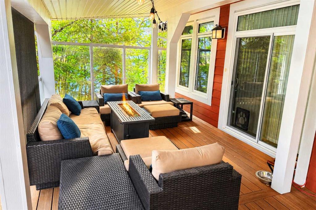 Picture for 1077, 35468 Range Road 30  