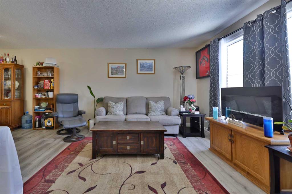 Picture for 6403A 49 Avenue 