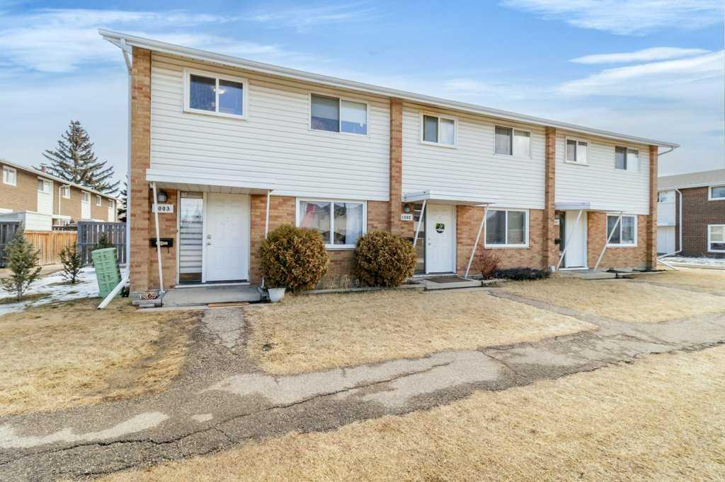 Picture for 1003, 3907 39 Street 