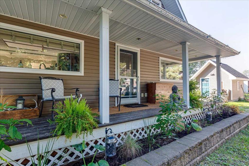Picture for 319 Clearwater Heights Close 