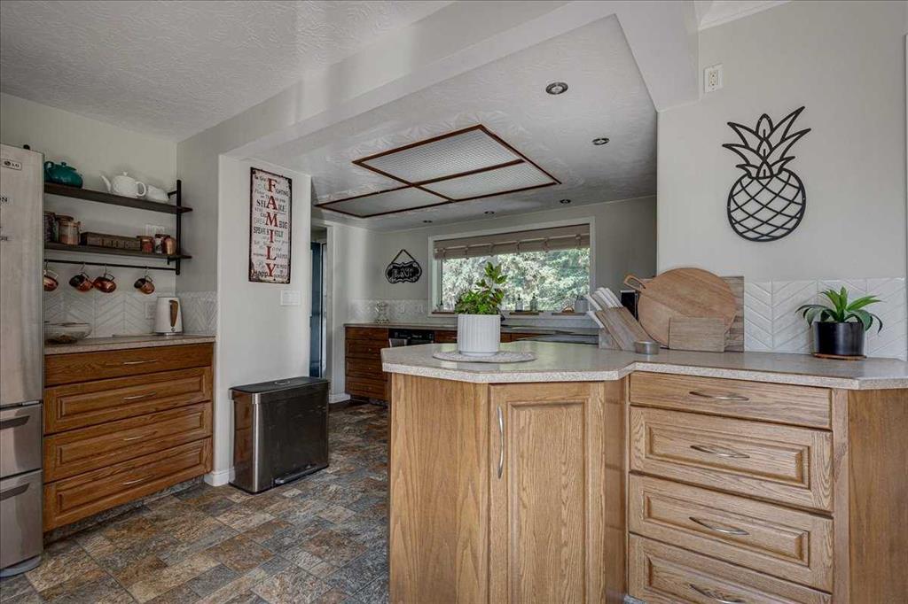Picture for 319 Clearwater Heights Close 