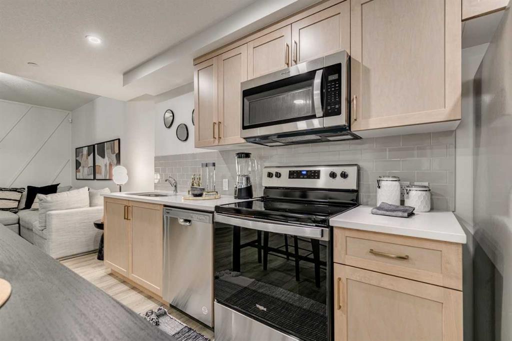 Picture for 425 Lewiston Landing NE