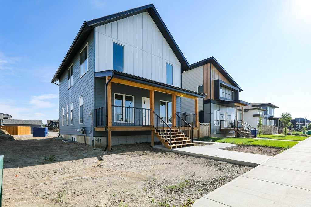 Picture for 411 Caledonia Boulevard W