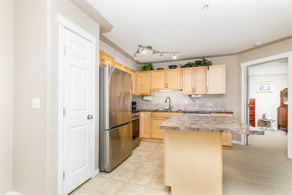 Picture for 303, 5601 KERRY WOOD Drive 