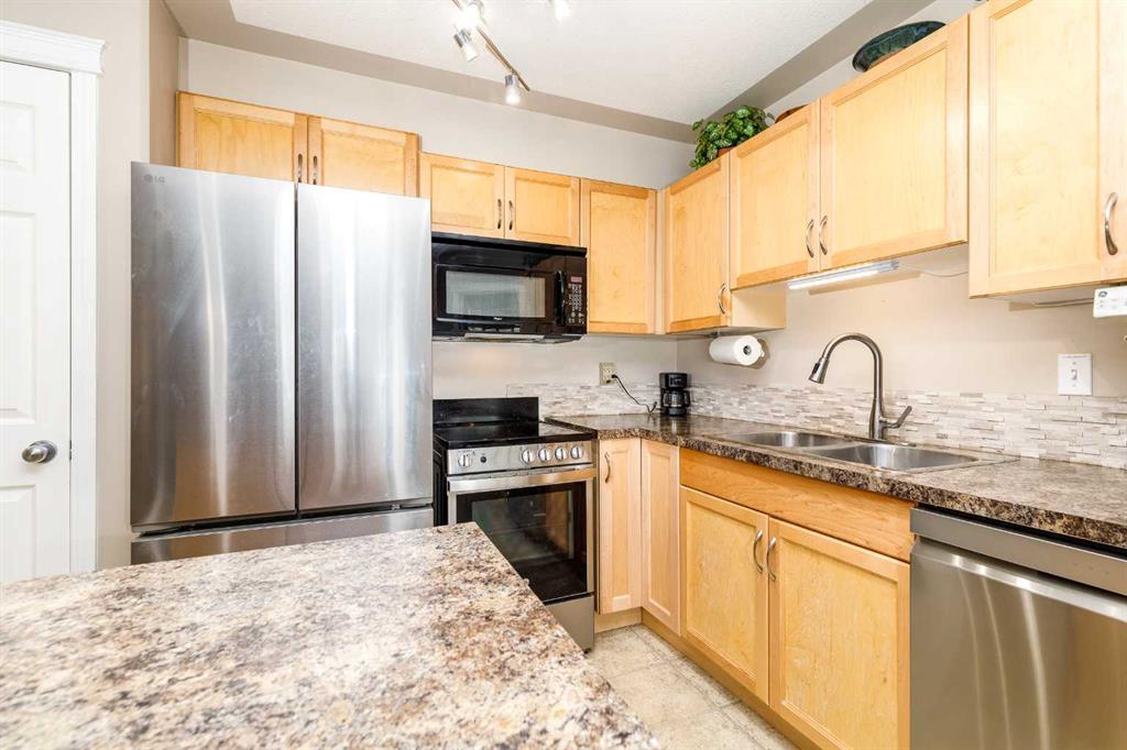 Picture for 303, 5601 KERRY WOOD Drive 