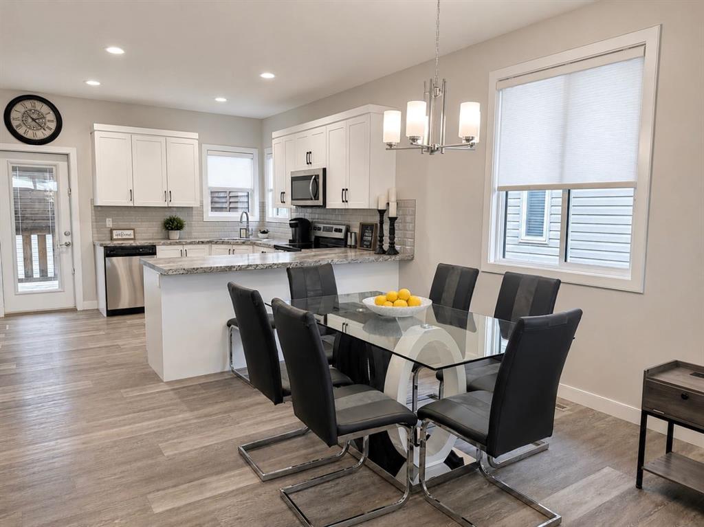 Picture for 58 Village Crescent 