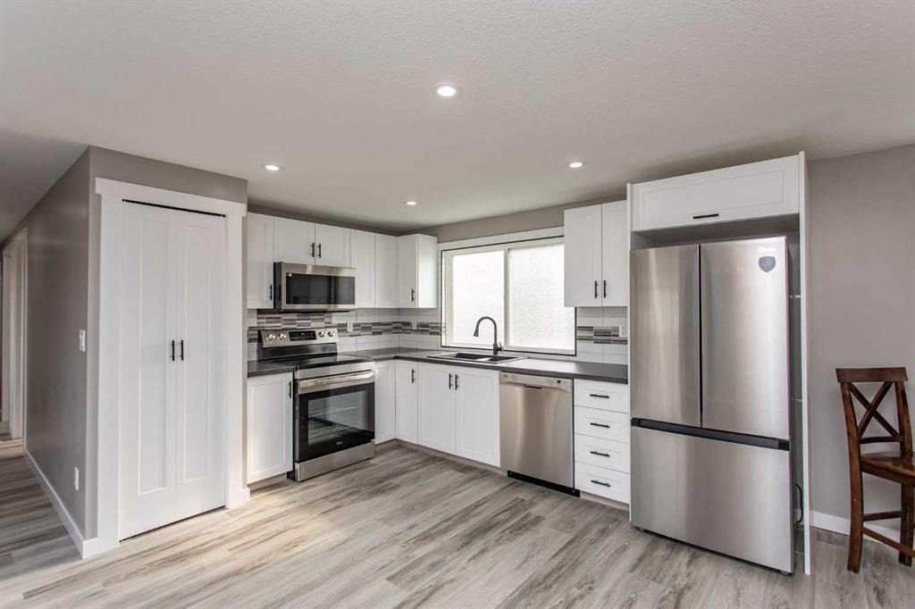 Picture for 30, 5344 76 Street 