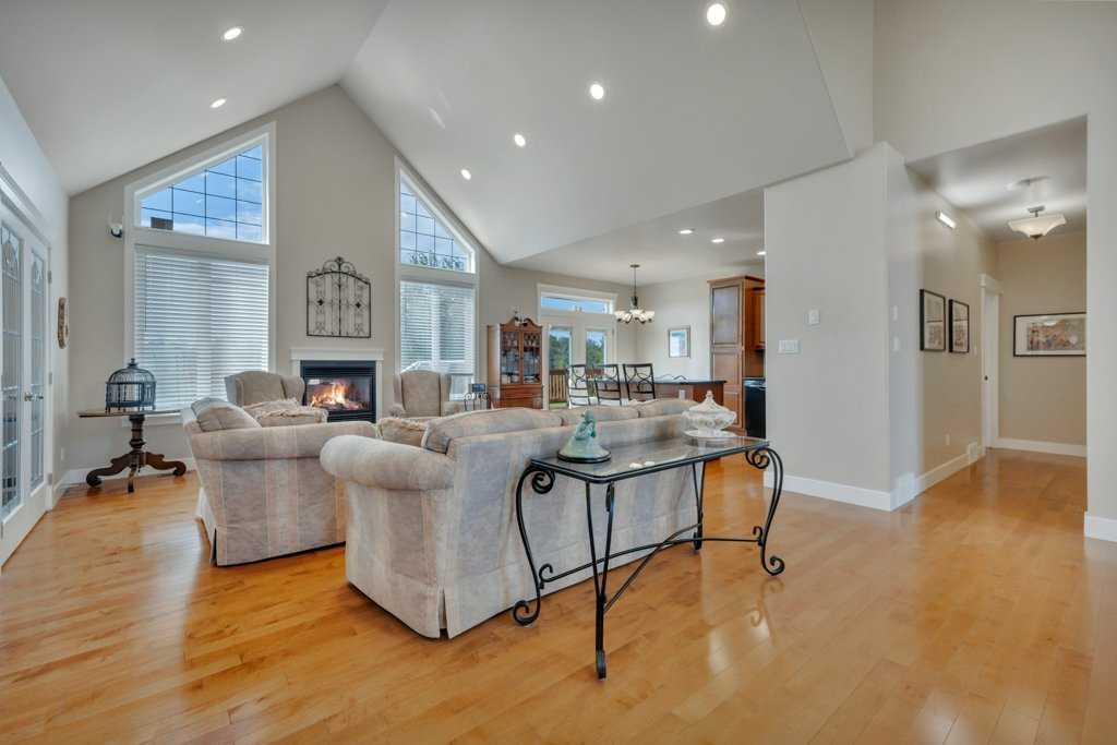 Picture for 10043 Township Rd 452  
