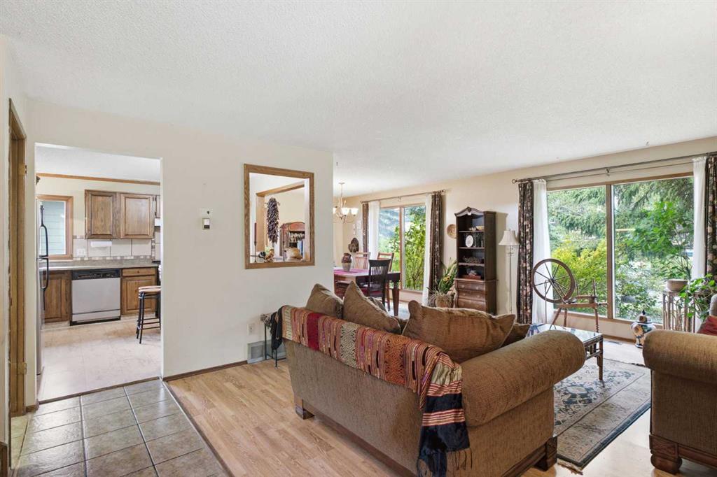 Picture for 7 Glenport Road E