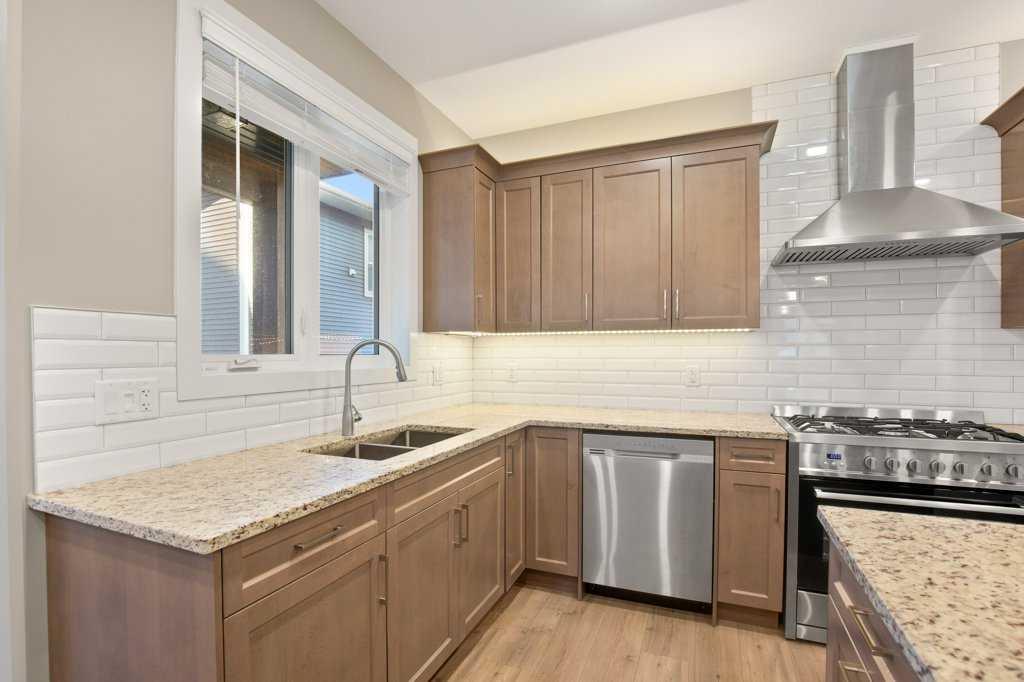 Picture for 26 Tagish Avenue 