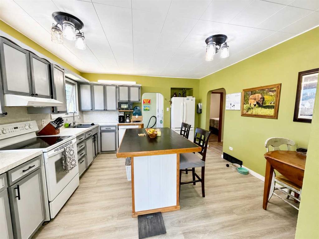 Picture for  39518 Range road 150  