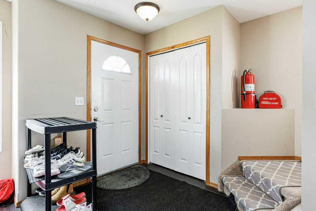 Picture for 9 Lakeview Close 