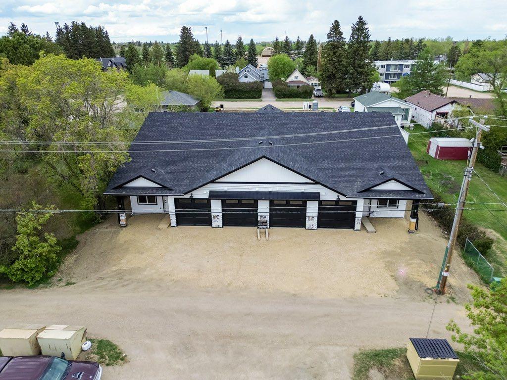 Picture for 8, 5463 55 Avenue 