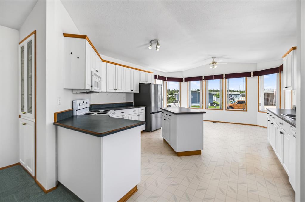 Picture for 327, 37534 England Way 