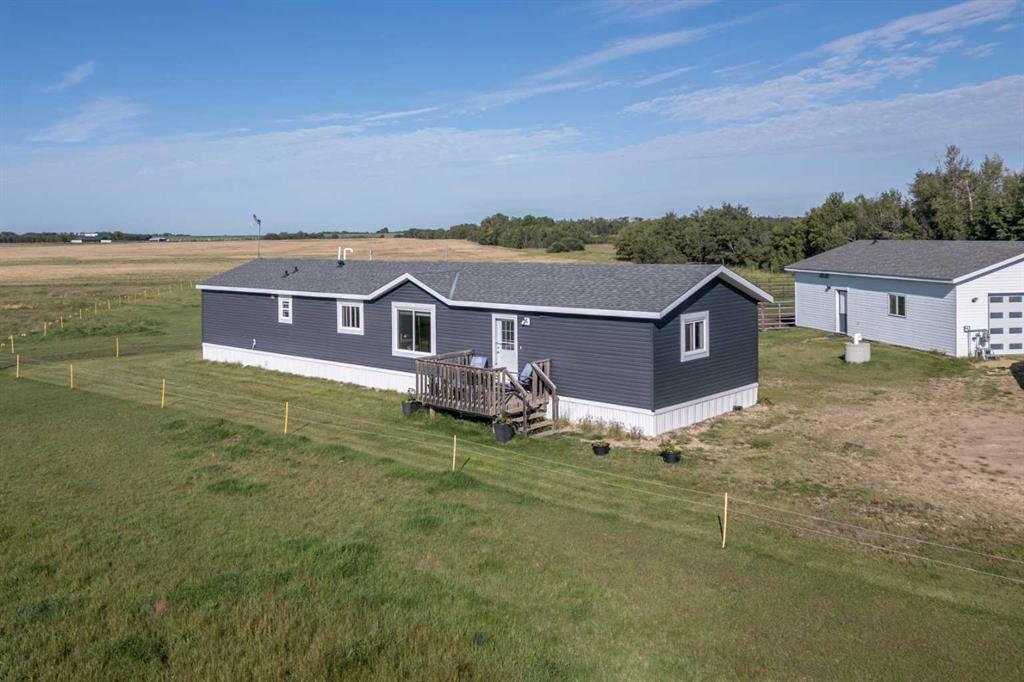 Picture for 48040 Range 212 Road 