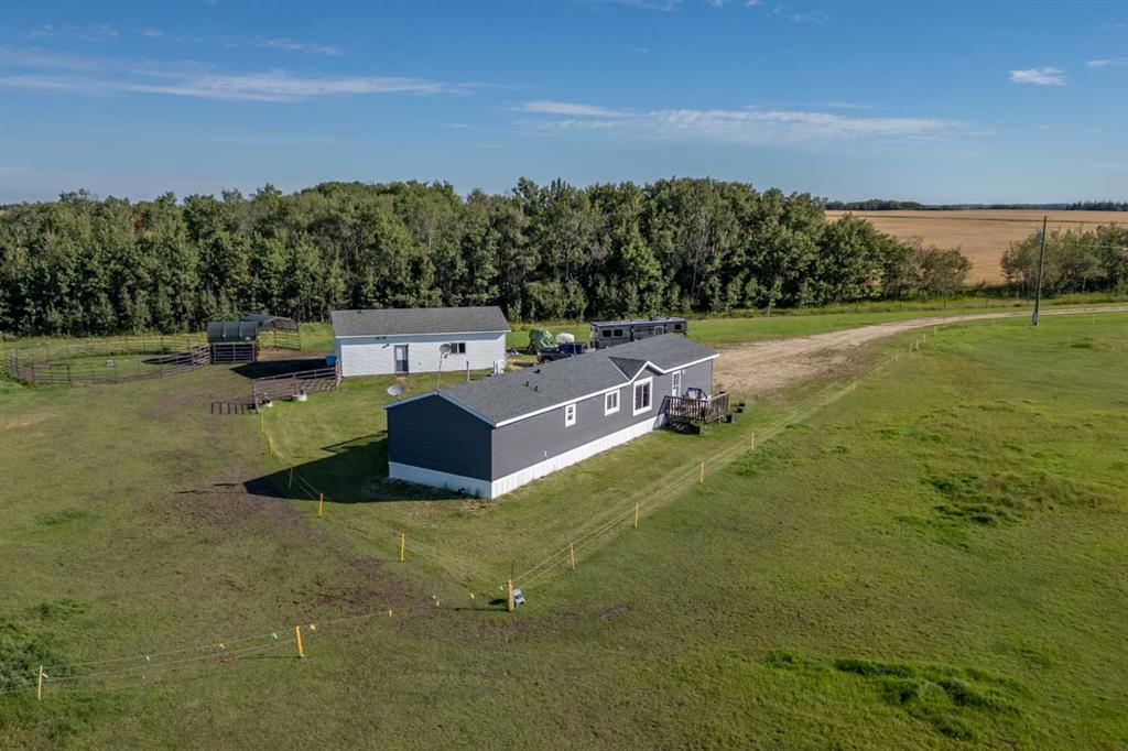 Picture for 48040 Range 212 Road 