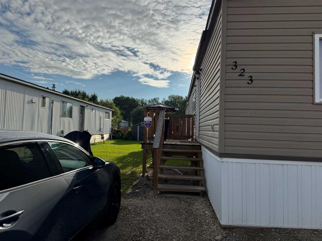 Picture for 323, 5344 76 Street 