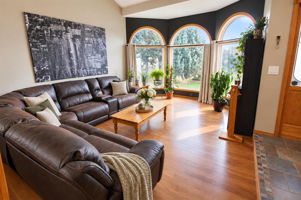 Picture for 101 Dickenson Crescent 