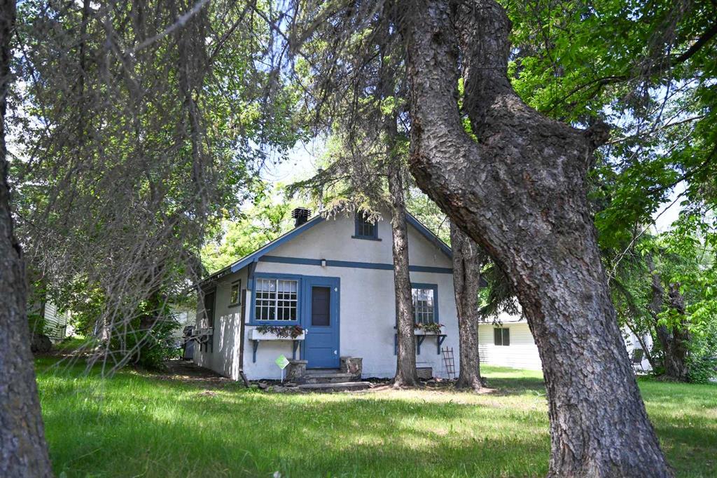 Picture for 4738 50 Street E