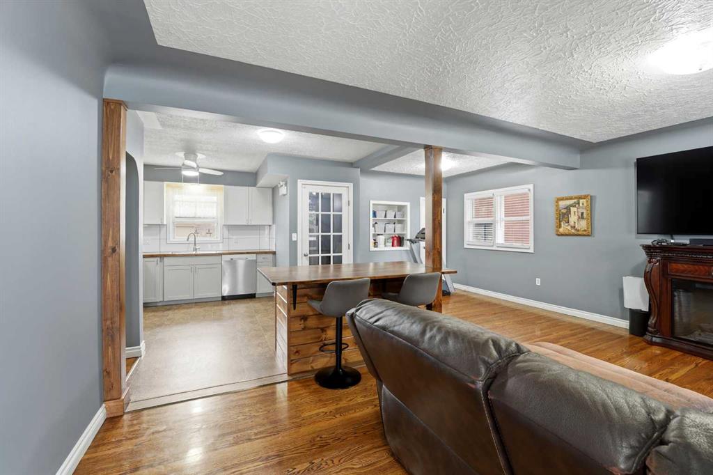 Picture for 4624 49 Street 