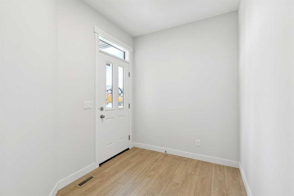 Picture for 322 Hotchkiss Common SE