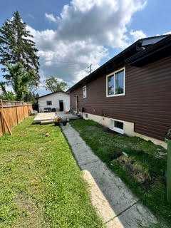 Picture for 4421 40A Avenue 
