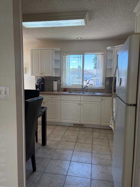 Picture for 5144 35 Street E