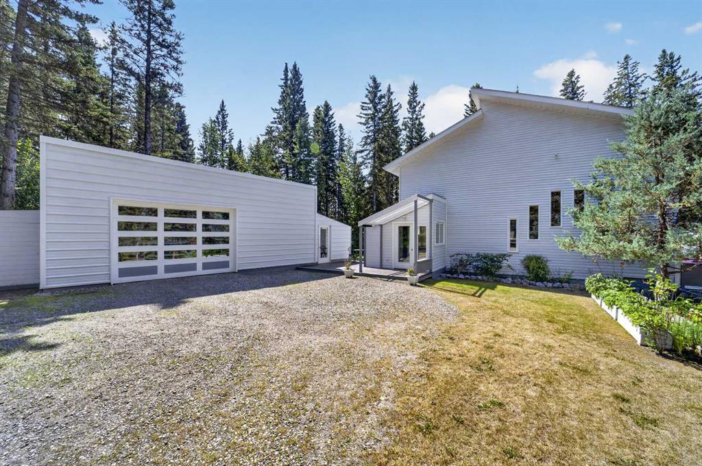 Picture for 7, 32579 Range Road 52  