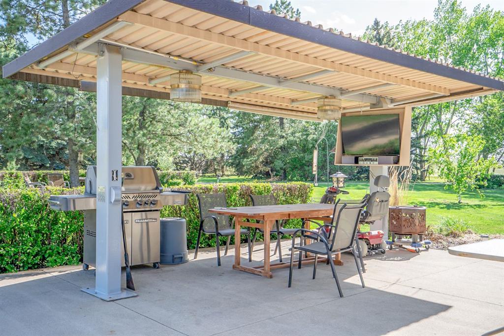 Picture for 44137 Range Road 201  