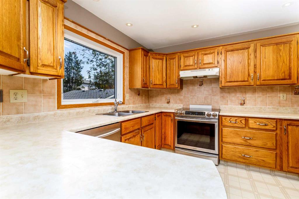 Picture for 49 Rutledge Crescent 