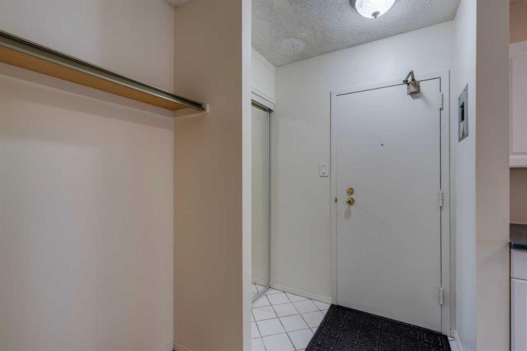Picture for 401, 1320 12 Avenue SW
