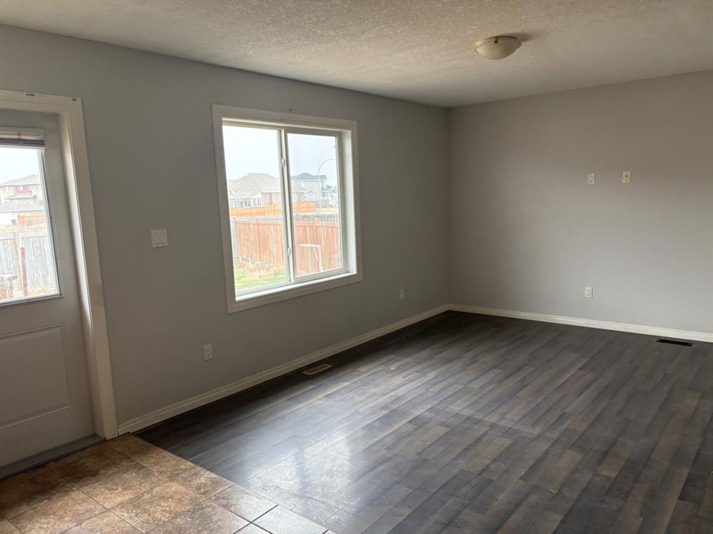 Picture for 31, 6802 50 Avenue 