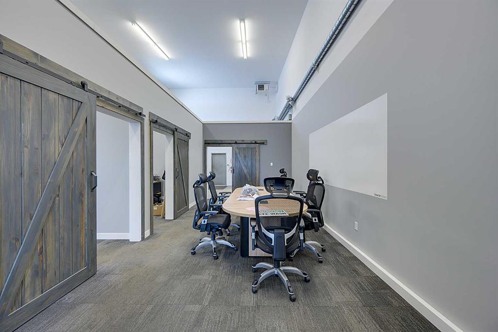Picture for 105 303A Larch Close 