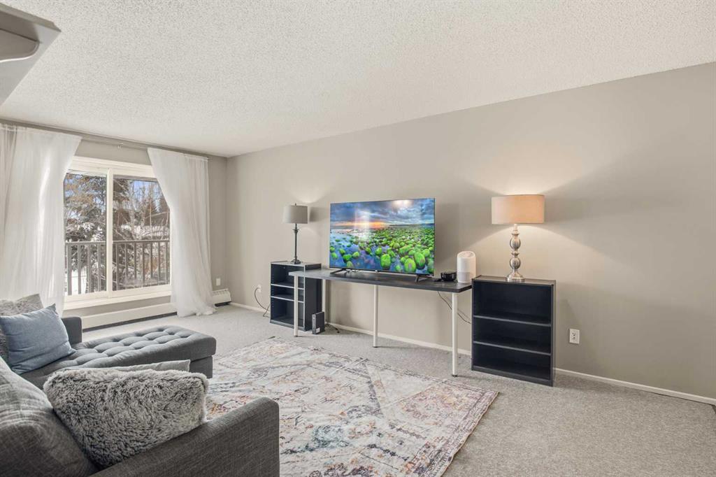 Picture for 302, 41 Bennett Street 