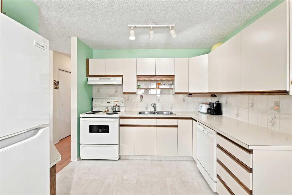 Picture for 38 Meadowview Close 