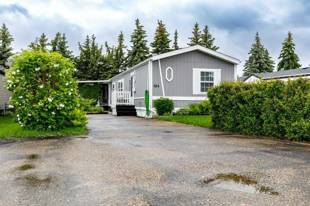 Picture for 224, 37543 England Way 