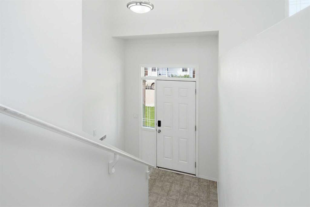 Picture for 27 Iverson Close 