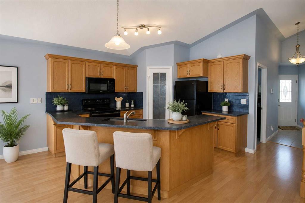Picture for 76 Lakeway Boulevard 
